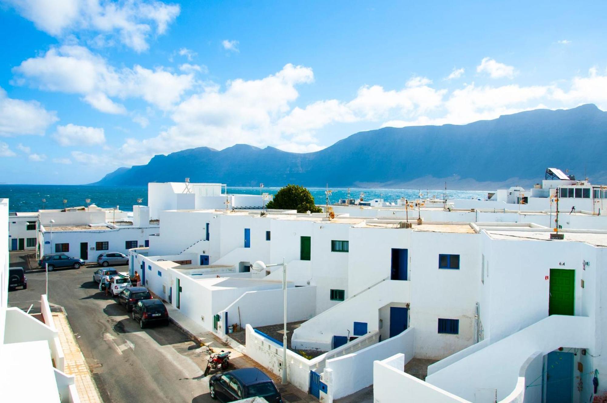 Atico Surf Apartment Famara Exterior photo