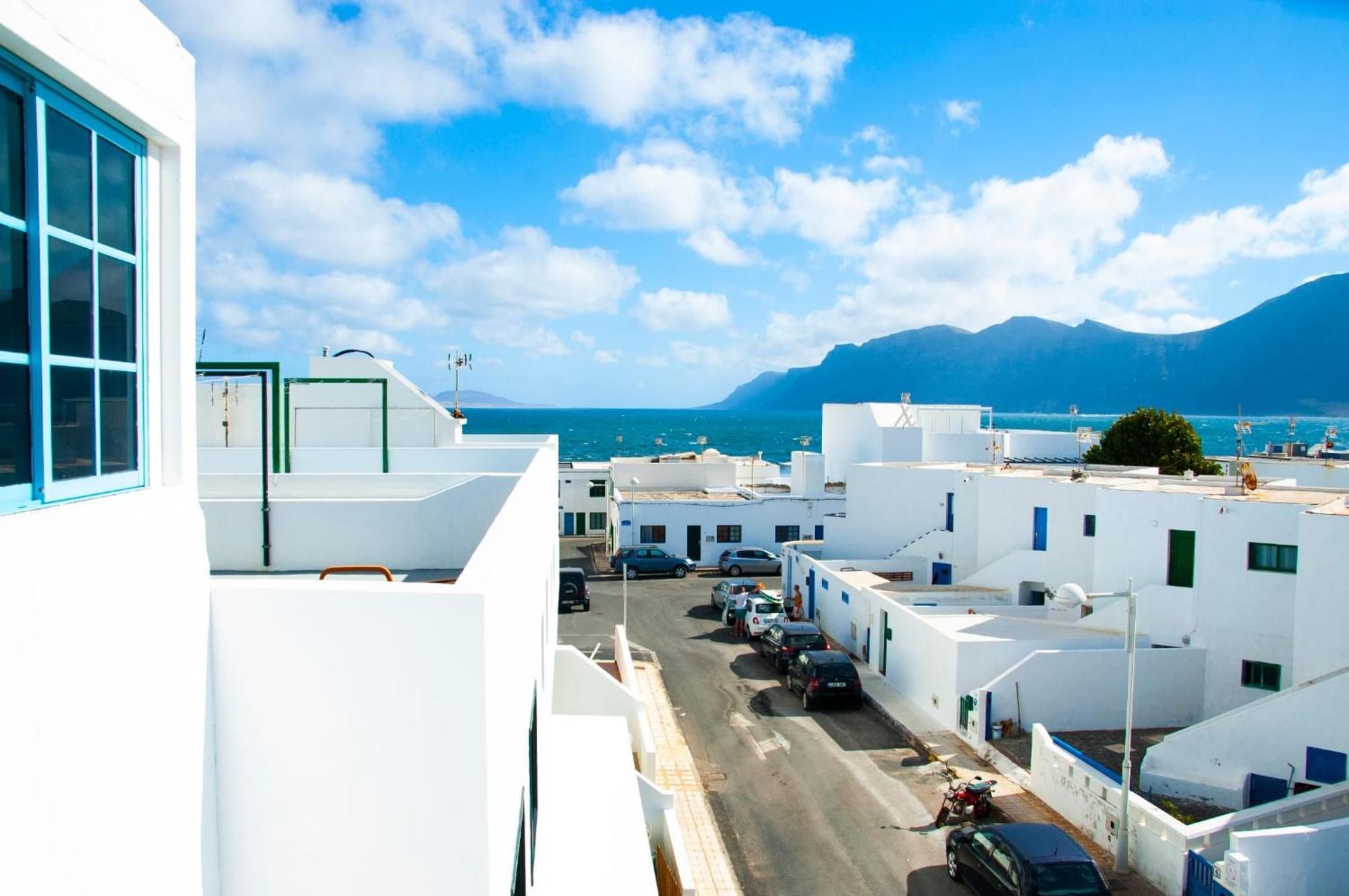 Atico Surf Apartment Famara Exterior photo
